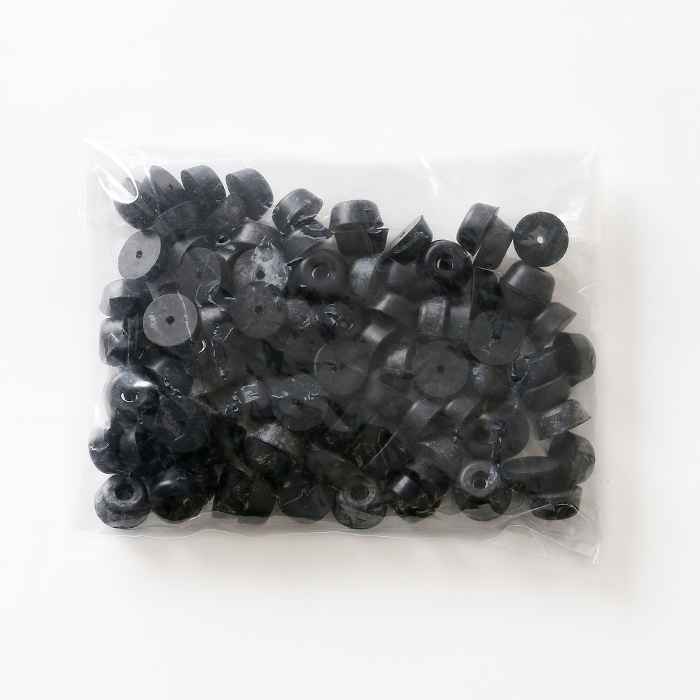 Justerbart ben, gummi, pakke på 100 K-209-P100, fra Sugatsune / LAMP (Japan)